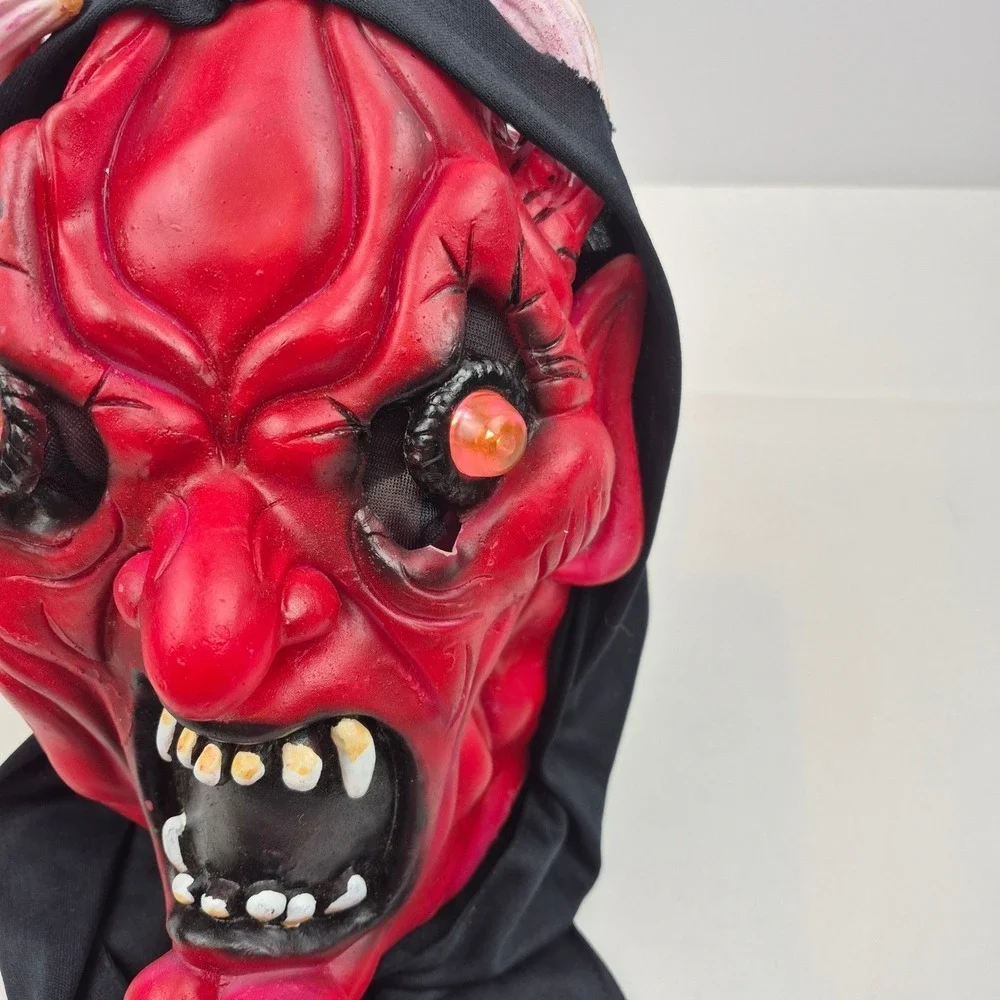 Vtg 90s Halloween Devil Demon‎ Mask Light Up Eyes Works Latex Hood Battery Op